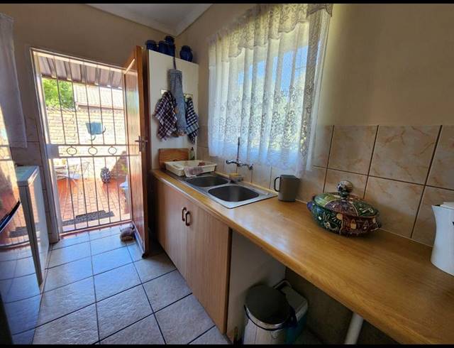 2 BEDROOM TOWNHOUSE FOR SALE IN CLARINA